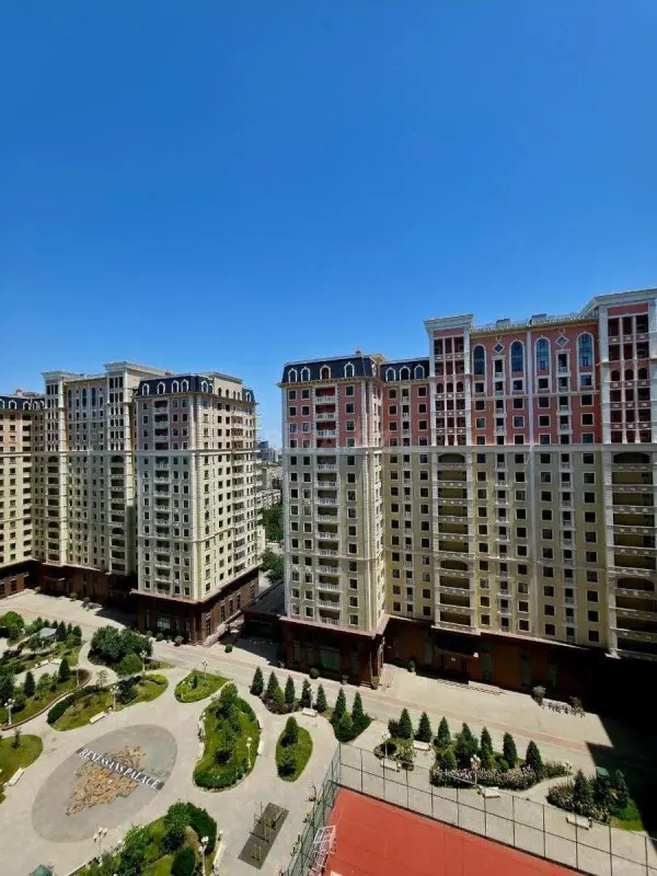 Kirayə verilir 2 otaqlı mənzil 68 m²