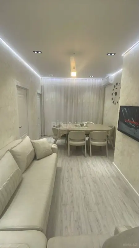 Kirayə verilir 2 otaqlı mənzil 60 m²