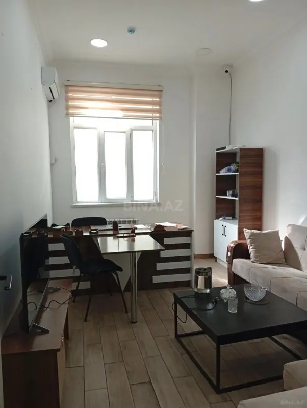 Kirayə verilir 1 otaqlı ofis 18 m²