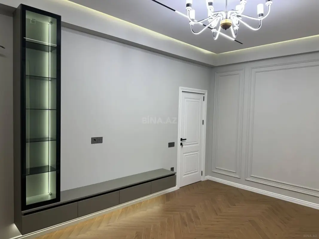 Satılır 2 otaqlı mənzil 66 m²