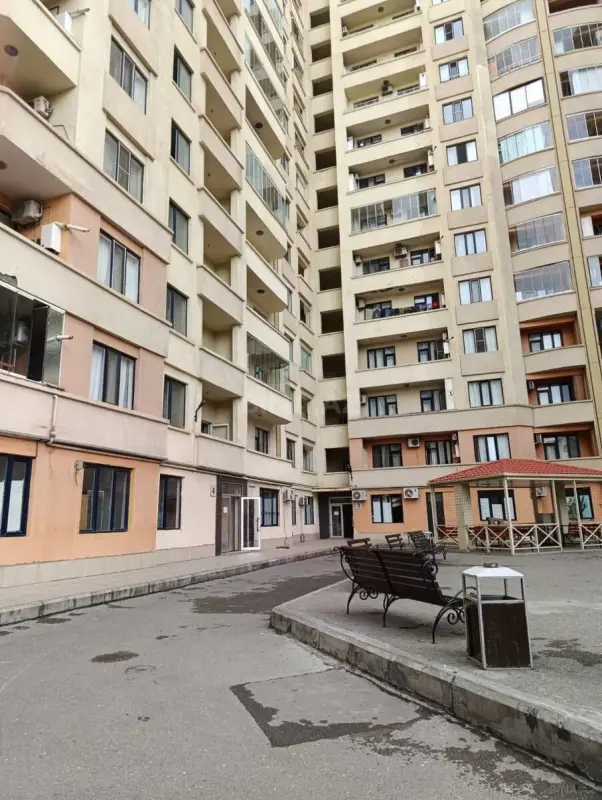 Kirayə verilir 2 otaqlı mənzil 69 m²