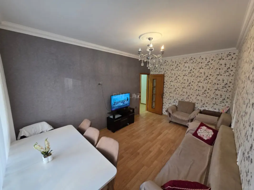Satılır 3 otaqlı mənzil 90 m²