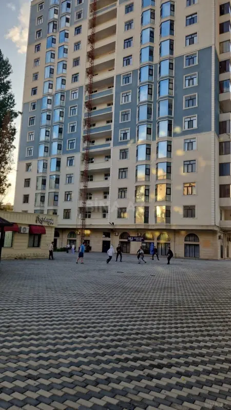 Kirayə verilir 2 otaqlı mənzil 70 m²