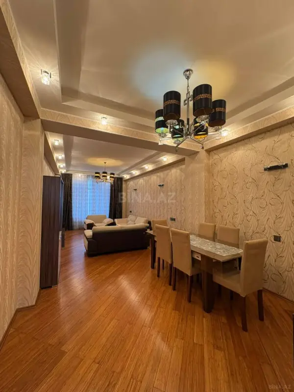 Kirayə verilir 4 otaqlı mənzil 180 m²