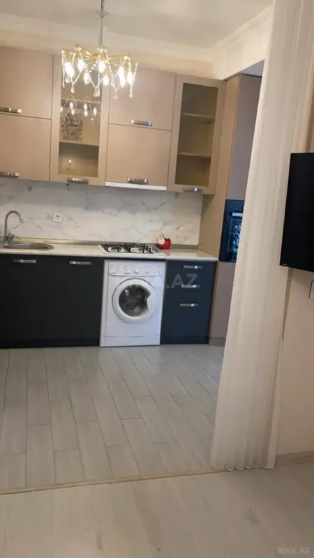 Kirayə verilir 2 otaqlı mənzil 72 m²
