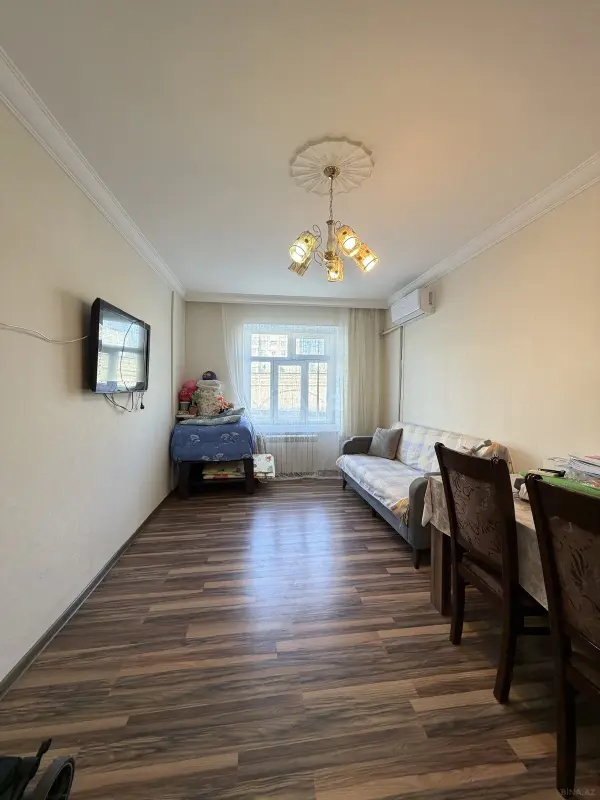 Satılır 2 otaqlı mənzil 64 m²