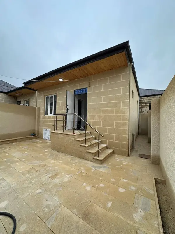 Satılır 2 otaqlı həyət evi 50 m²