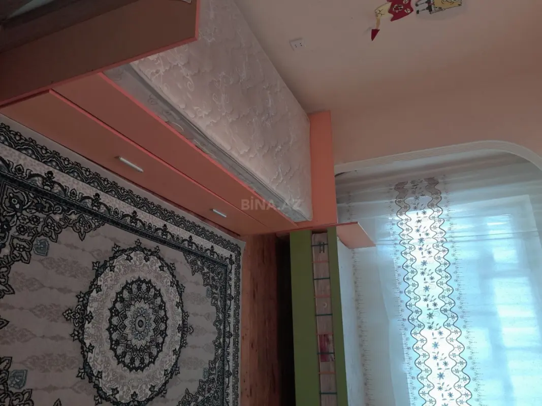 Kirayə verilir 4 otaqlı mənzil 85 m²