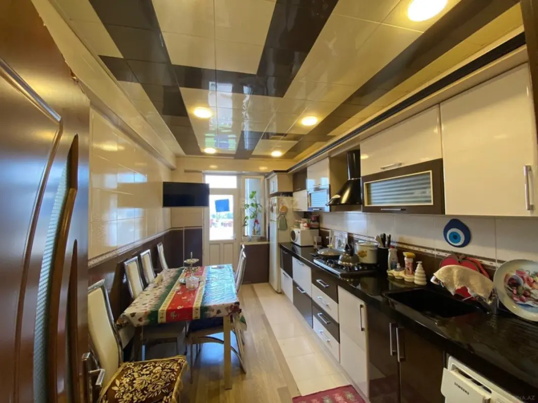 Satılır 3 otaqlı mənzil 113 m²