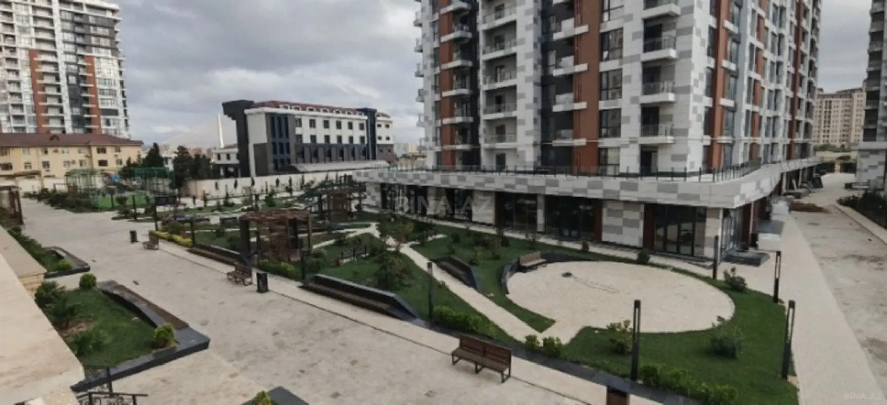 Satılır 2 otaqlı mənzil 90 m²