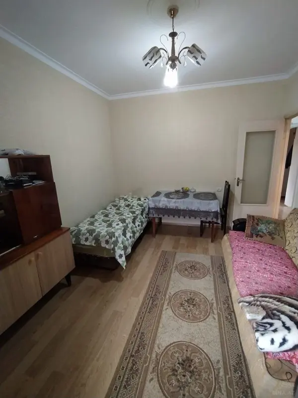 Satılır 2 otaqlı mənzil 42 m²