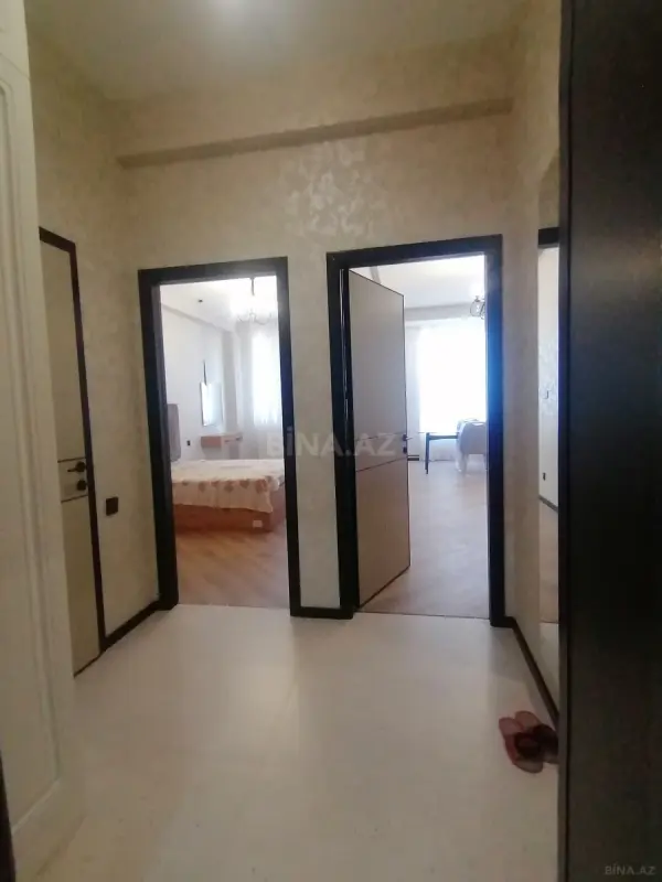 Kirayə verilir 2 otaqlı mənzil 66 m²