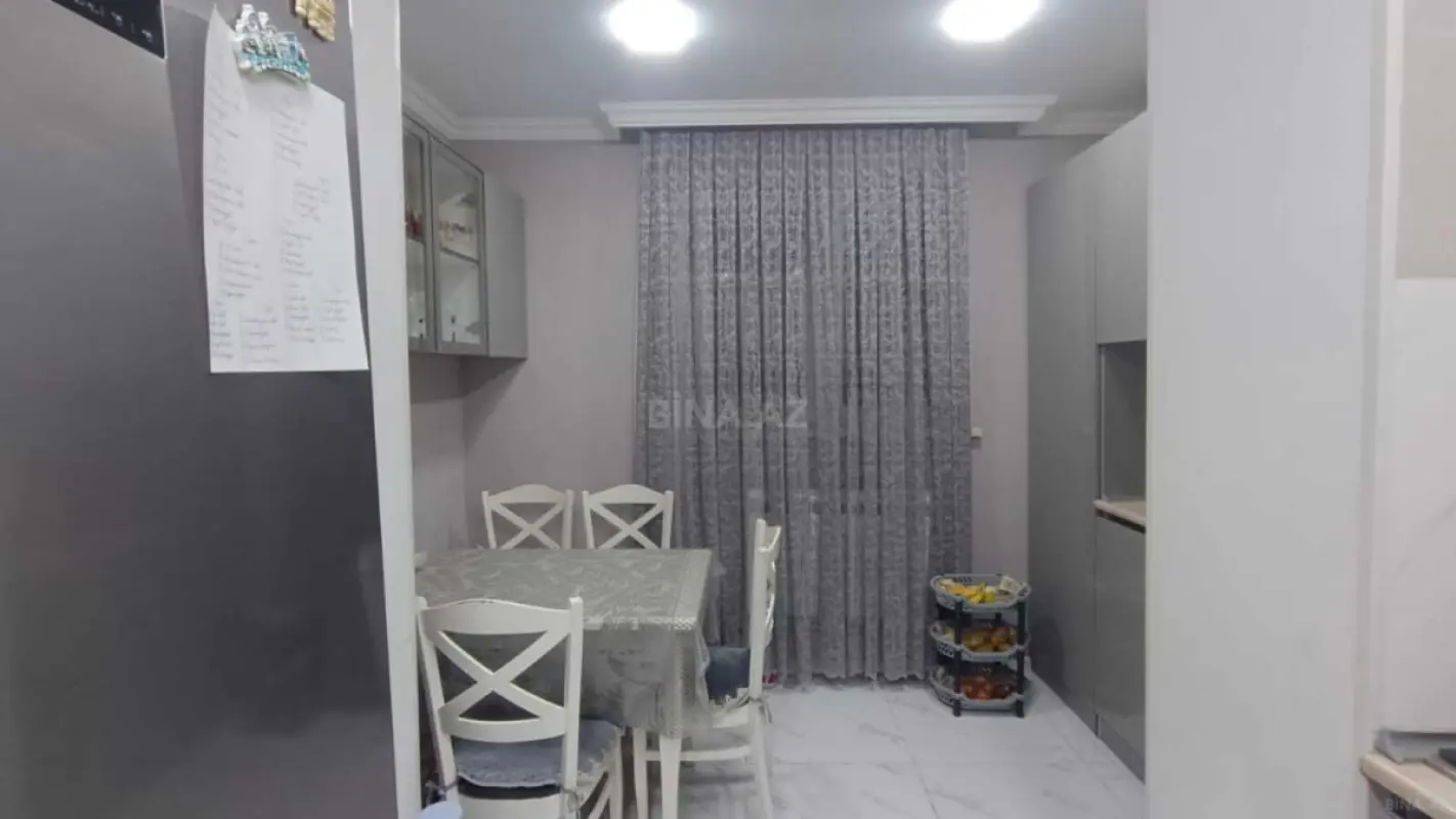 Satılır 3 otaqlı mənzil 104 m²