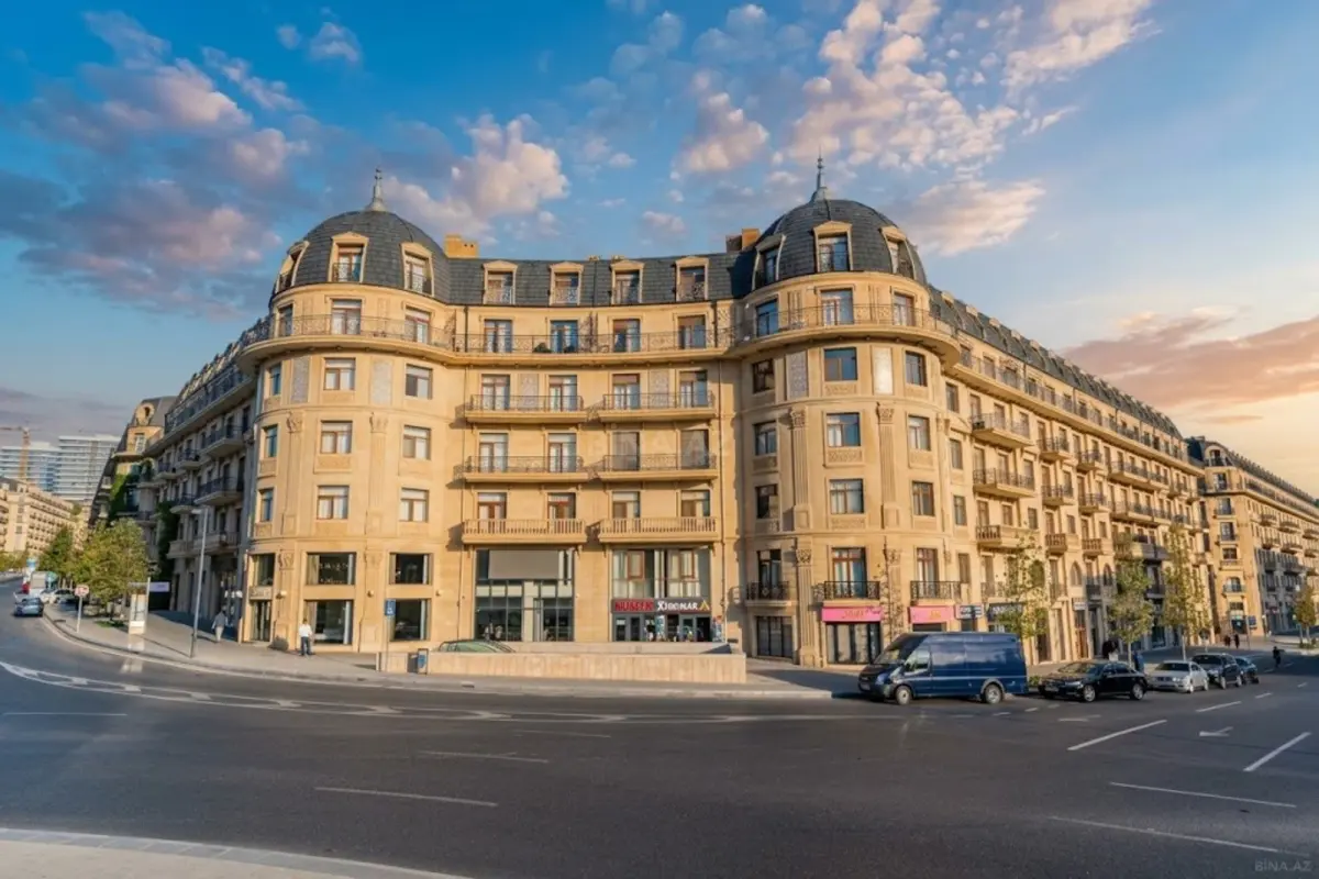 Satılır 3 otaqlı mənzil 121 m²