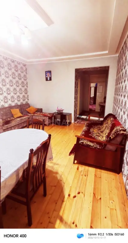 Satılır 4 otaqlı mənzil 135 m²