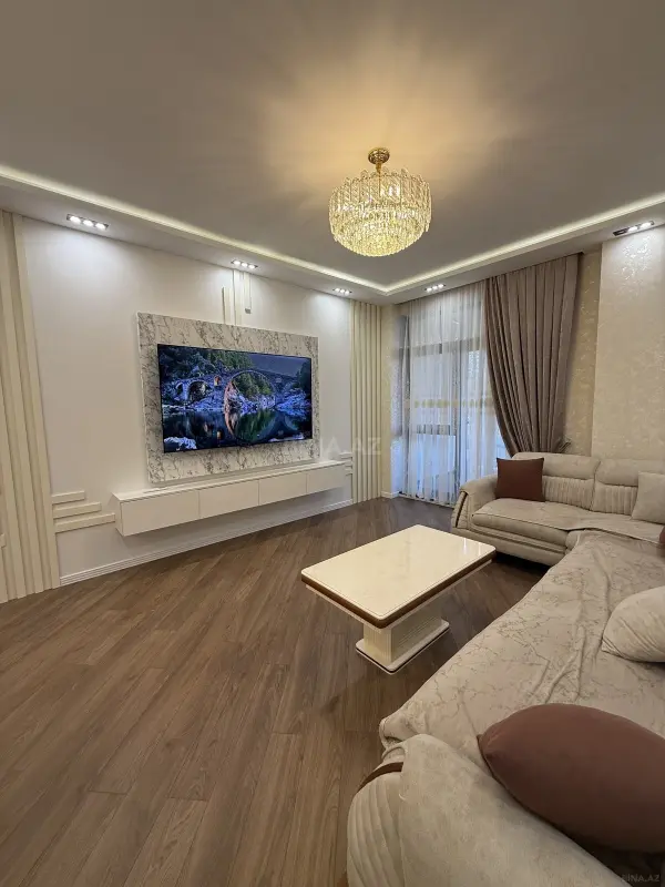 Satılır 3 otaqlı mənzil 128 m²