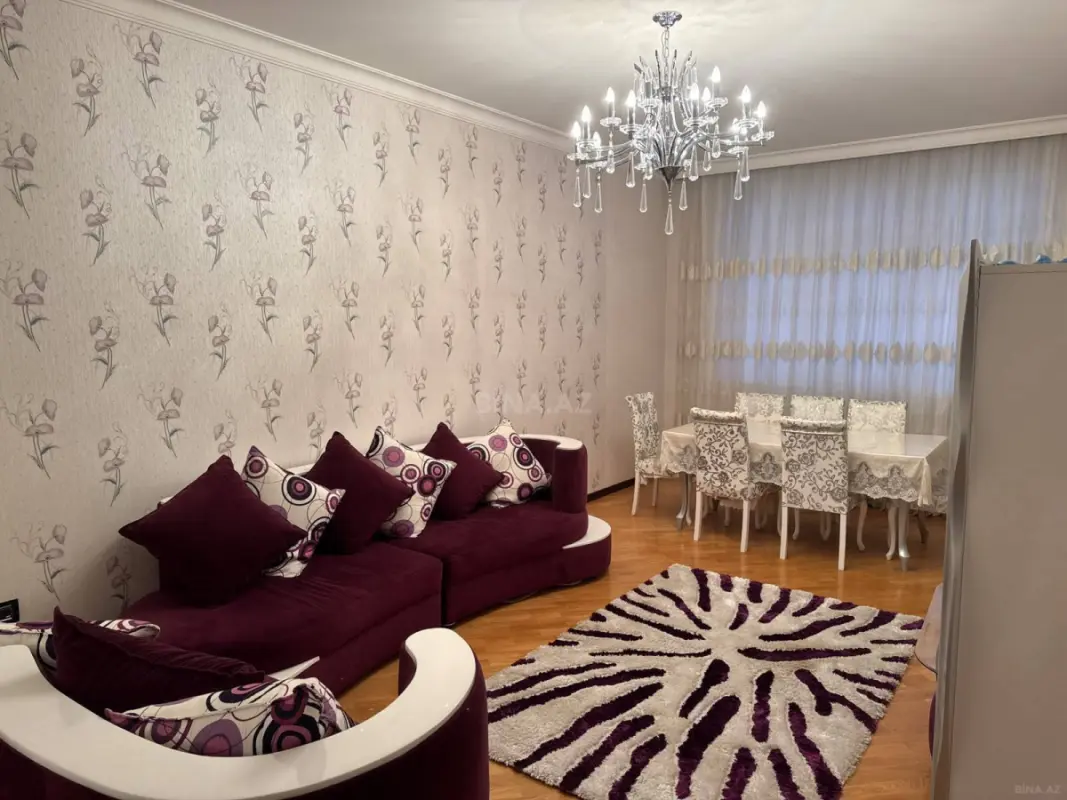 Kirayə verilir 3 otaqlı mənzil 137 m²