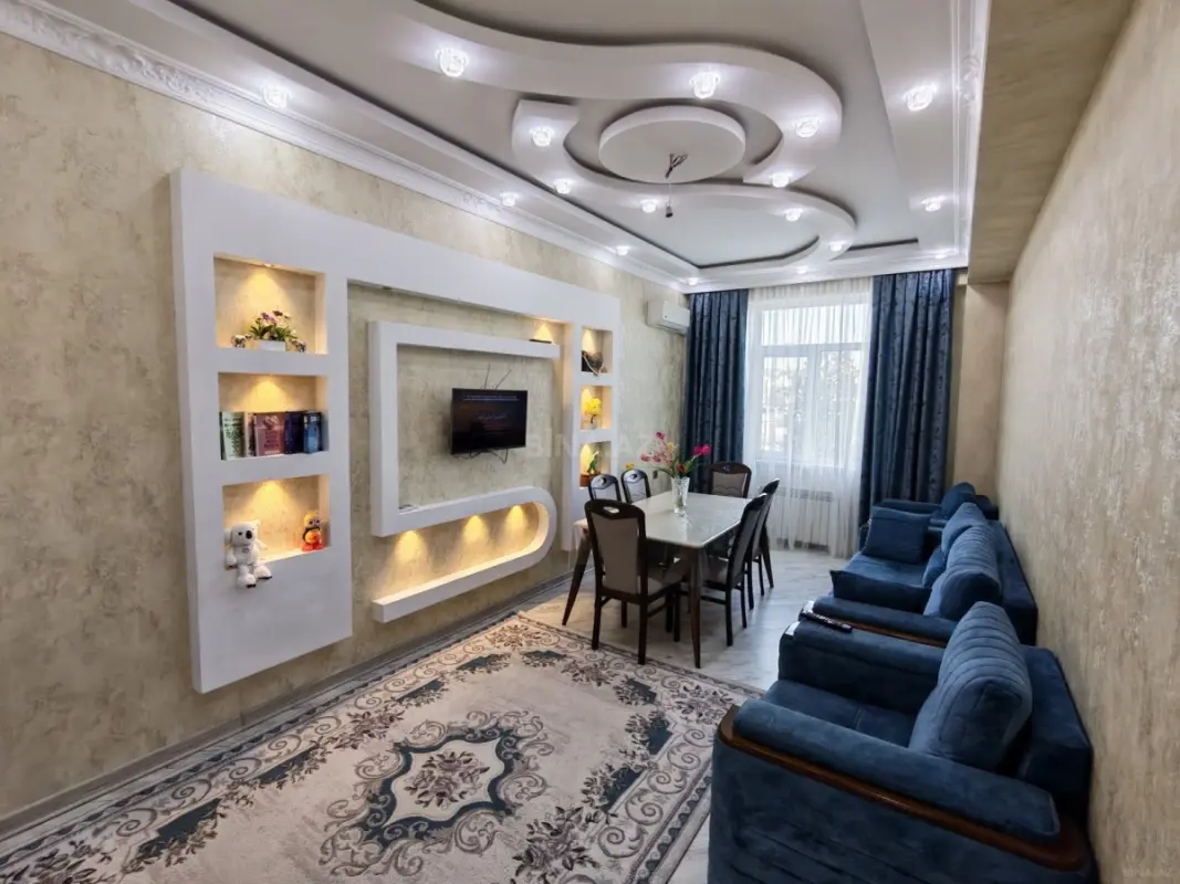 Satılır 2 otaqlı mənzil 70 m²