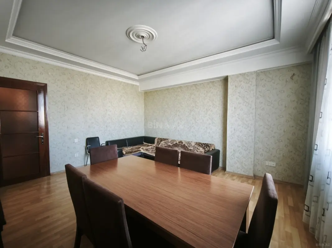 Satılır 2 otaqlı mənzil 62 m²