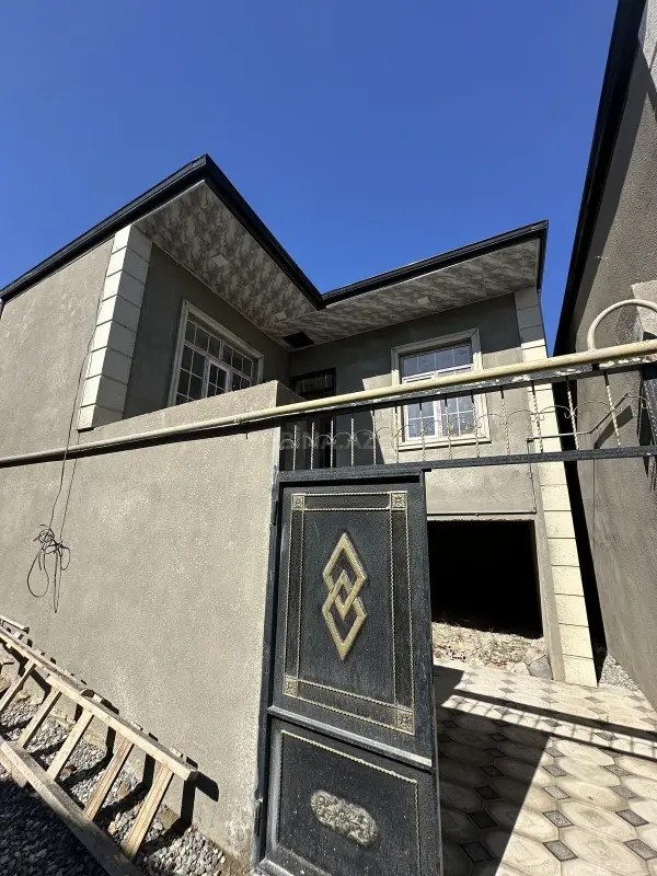 Satılır 2 otaqlı həyət evi 65 m²