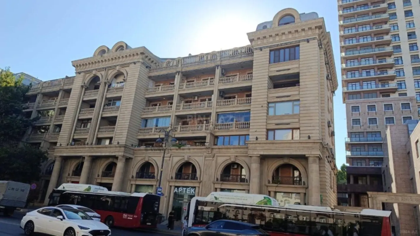Satılır 2 otaqlı mənzil 58 m²