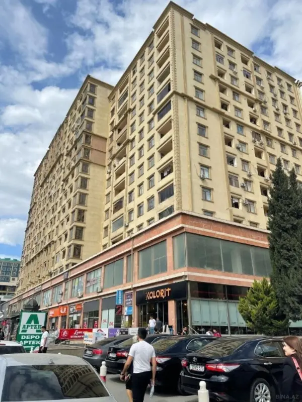 Satılır 2 otaqlı mənzil 70 m²