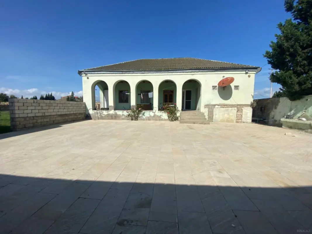 Satılır 3 otaqlı həyət evi 130 m²