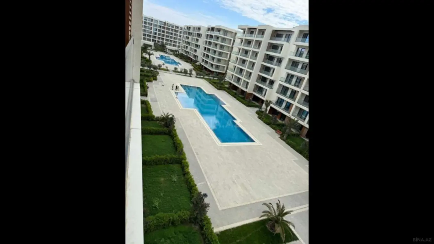Satılır 2 otaqlı mənzil 98.8 m²
