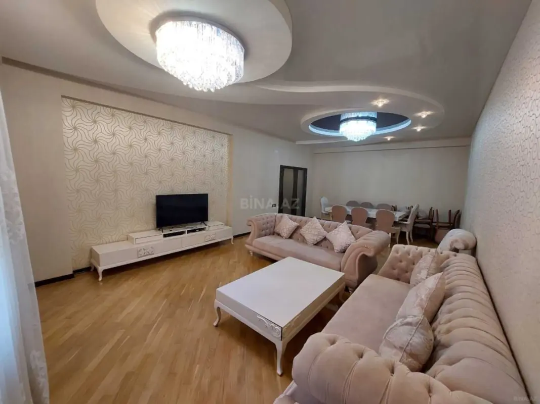 Satılır 4 otaqlı mənzil 225 m²
