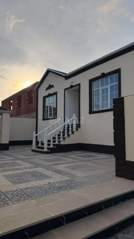 Satılır 4 otaqlı həyət evi 115 m²