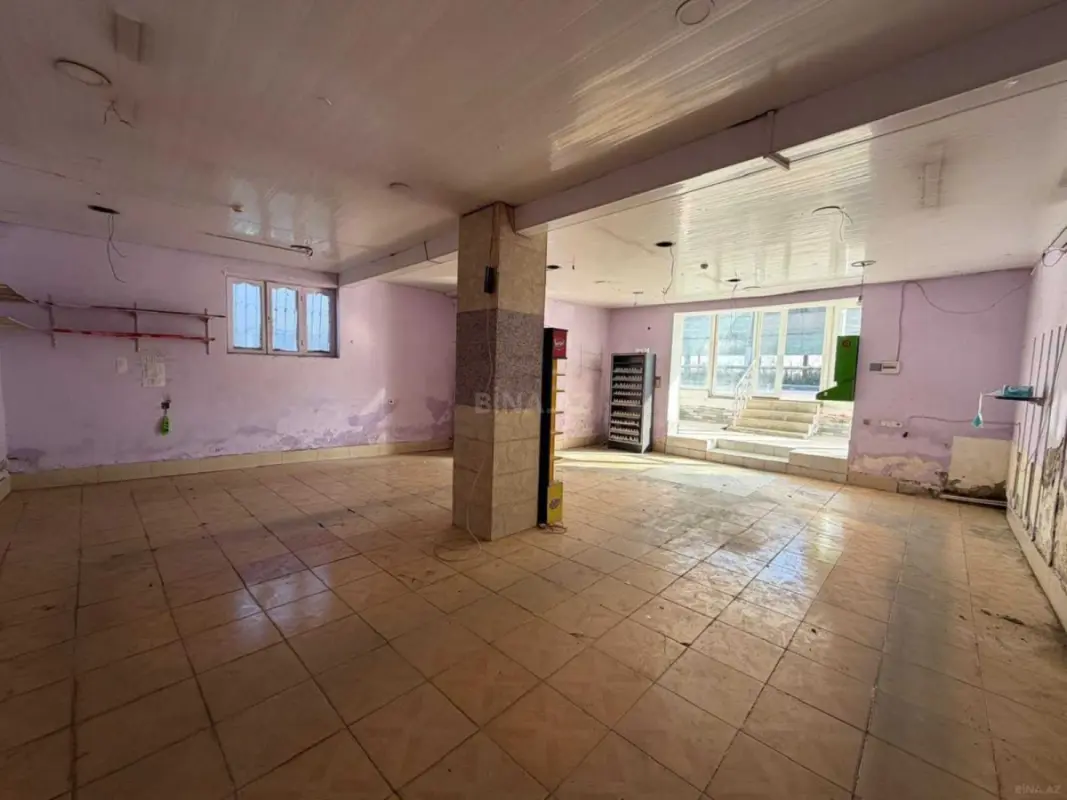 Satılır obyekt 240 m²