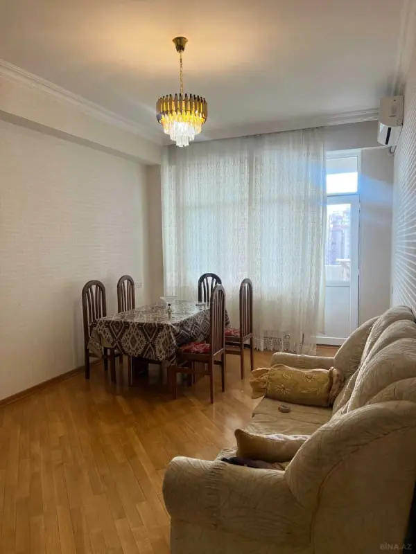 Kirayə verilir 2 otaqlı mənzil 53 m²