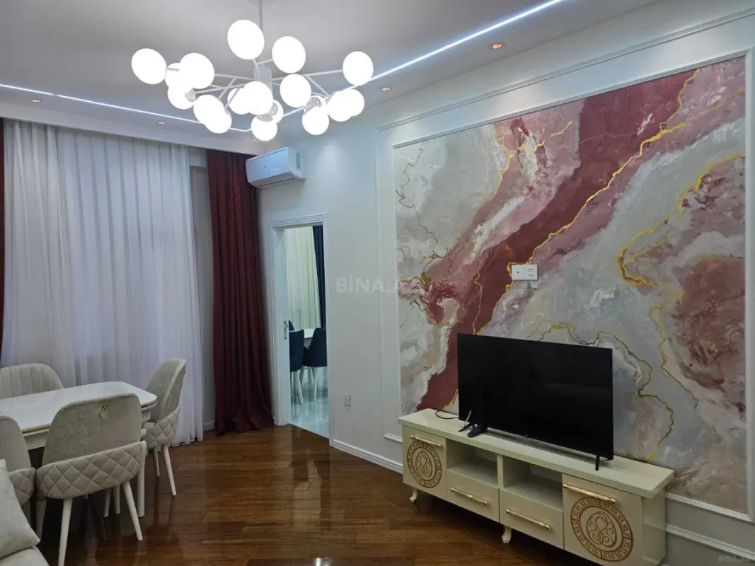 Satılır 2 otaqlı mənzil 70 m²