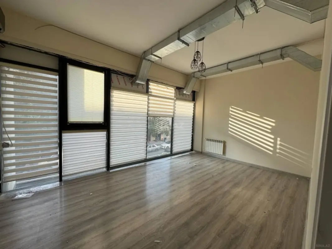 Kirayə verilir obyekt 156 m²