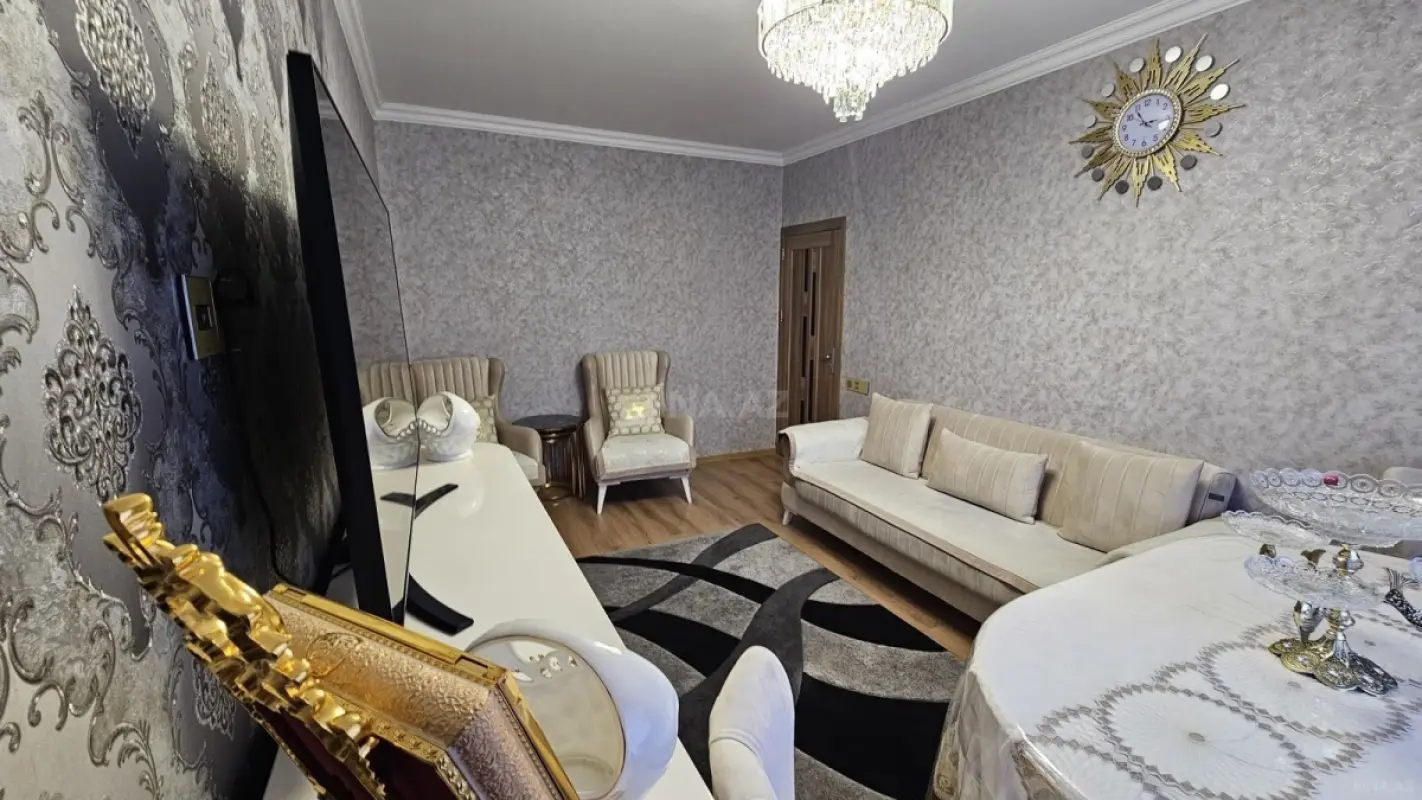 Satılır 4 otaqlı mənzil 105 m²