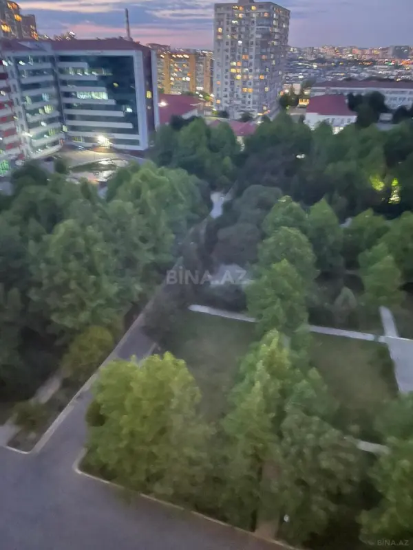 Kirayə verilir 2 otaqlı mənzil 95 m²