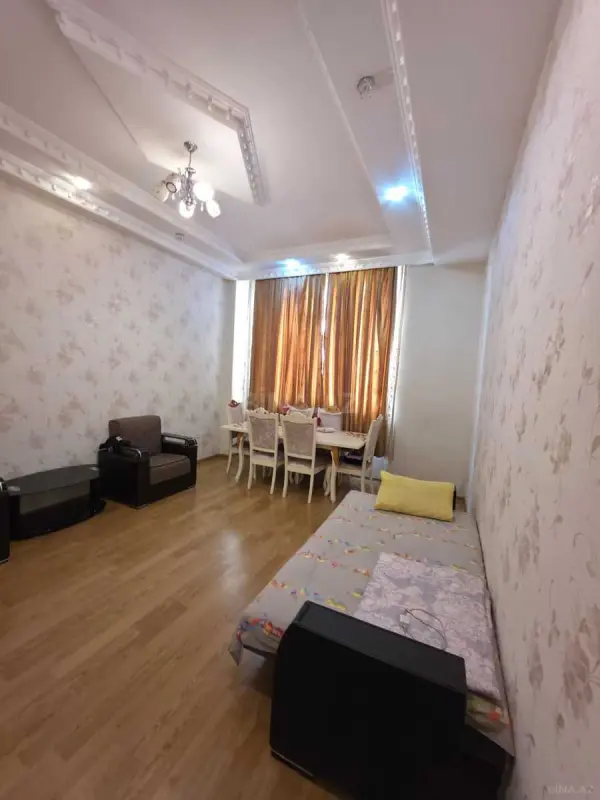 Satılır 3 otaqlı mənzil 77 m²