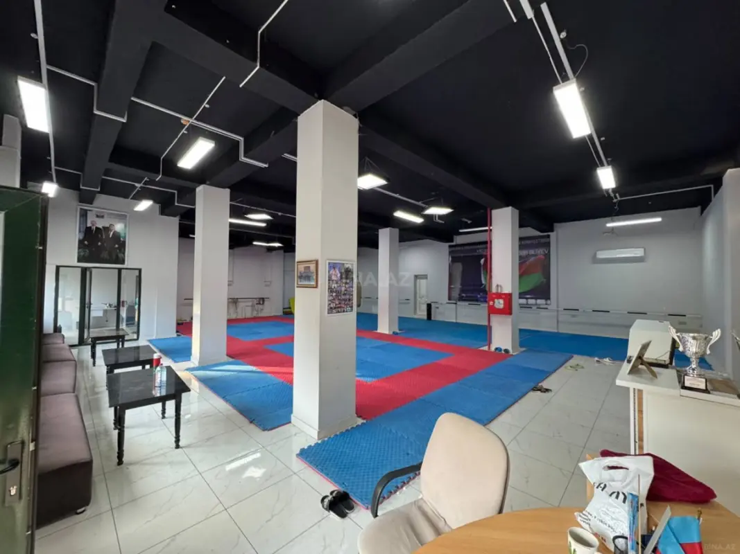 Kirayə verilir obyekt 270 m²