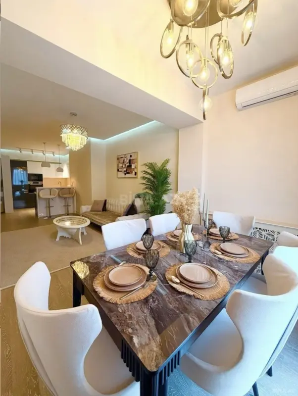 Satılır 2 otaqlı mənzil 72 m²