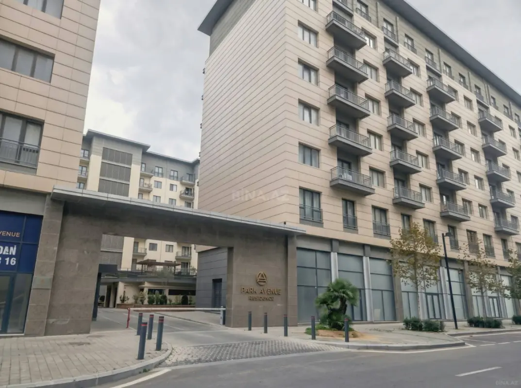 Satılır 3 otaqlı mənzil 137 m²