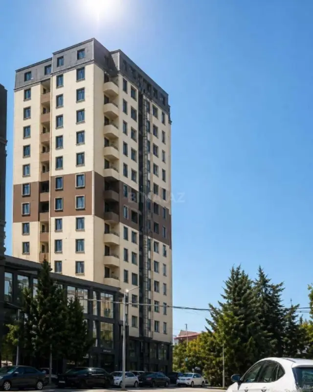 Satılır 3 otaqlı mənzil 147 m²