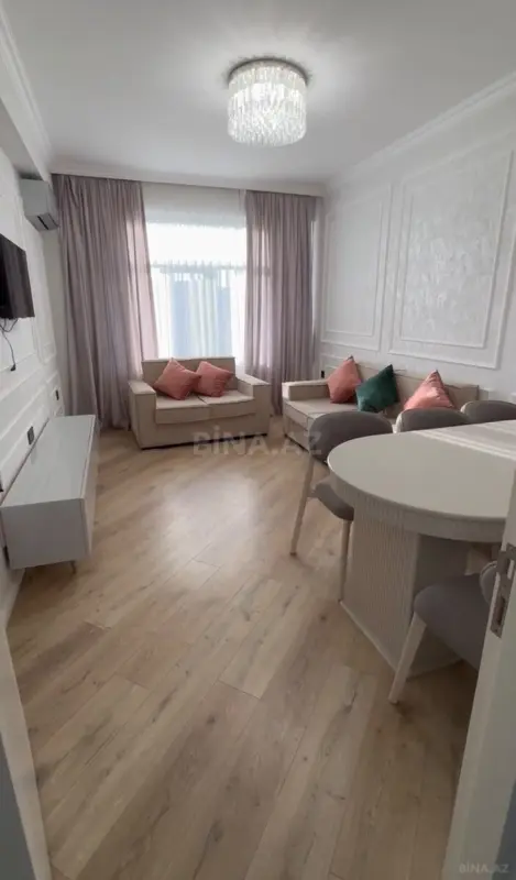 Kirayə verilir 2 otaqlı mənzil 55 m²