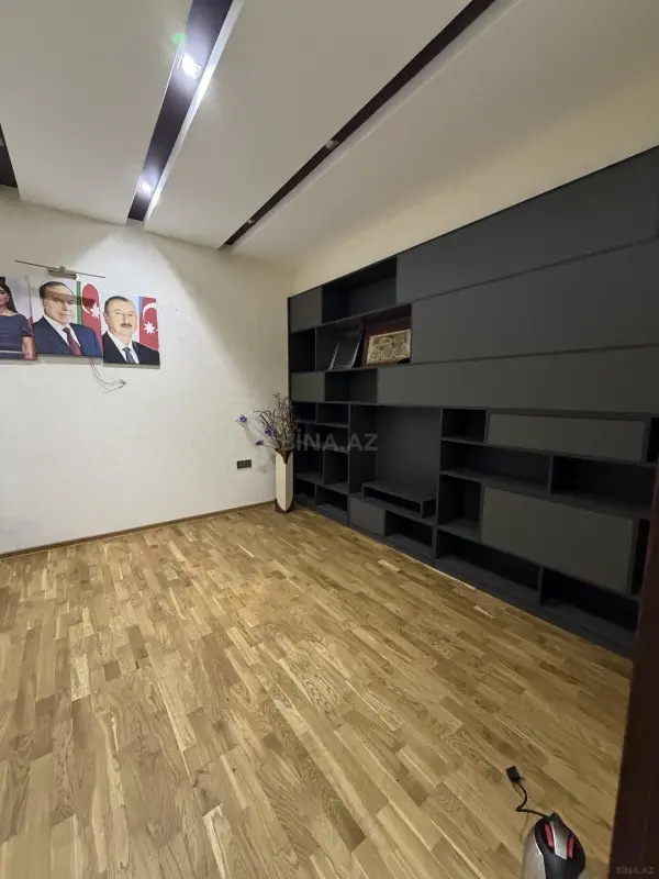 Satılır obyekt 102 m²