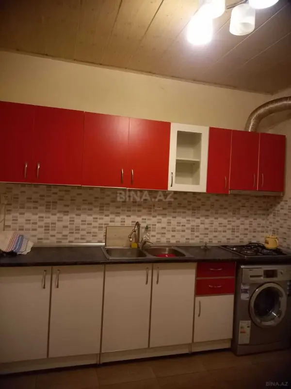 Kirayə verilir 2 otaqlı mənzil 90 m²