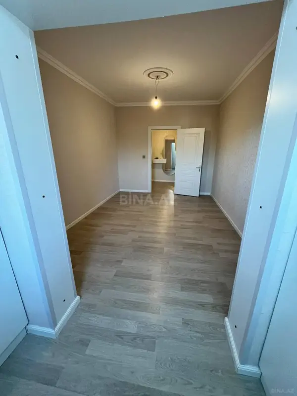 Satılır 2 otaqlı mənzil 70 m²