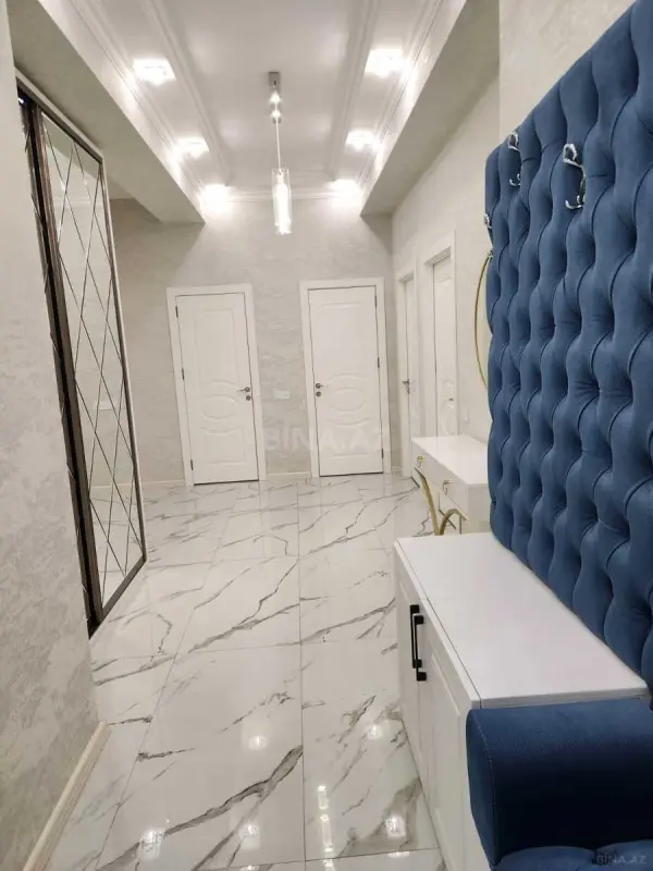 Satılır 3 otaqlı mənzil 117 m²