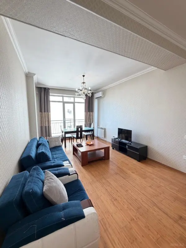 Satılır 2 otaqlı mənzil 58 m²