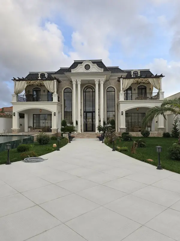Satılır 6 otaqlı həyət evi 350 m²