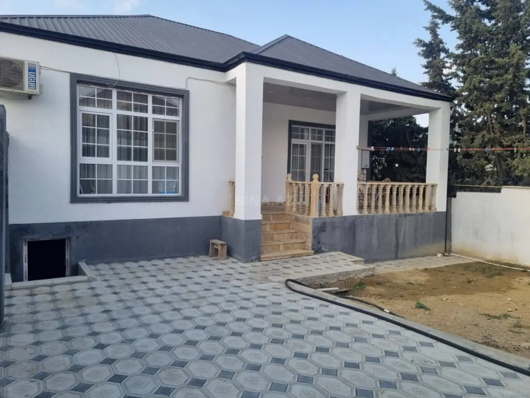 Satılır 3 otaqlı həyət evi 100 m²