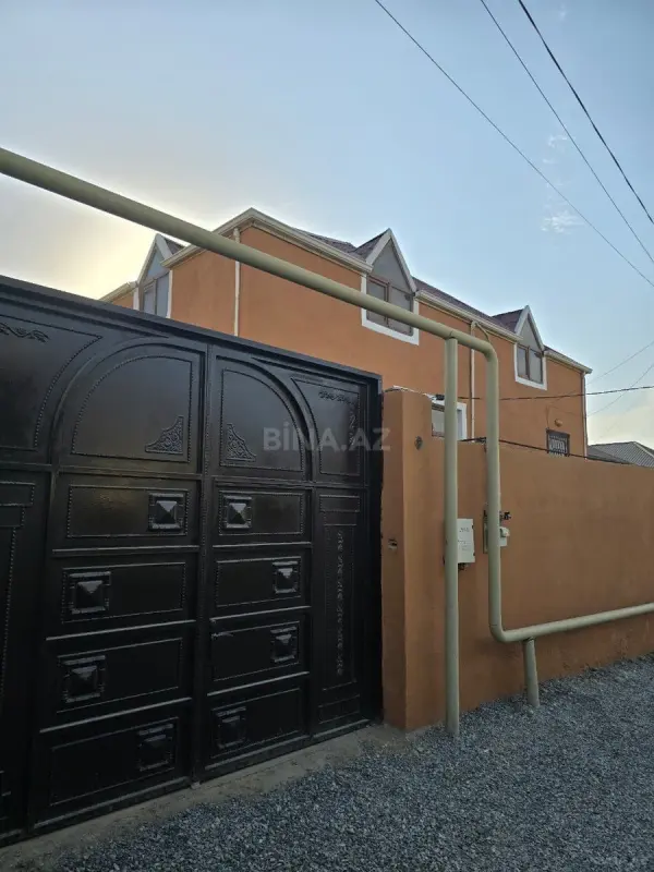 Satılır 3 otaqlı həyət evi 140 m²